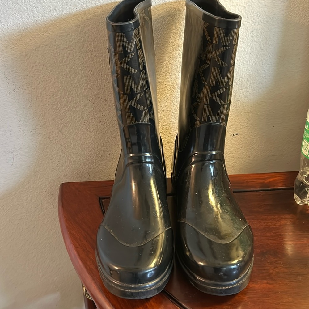 Michael Kors Rubber Boots Sz 10